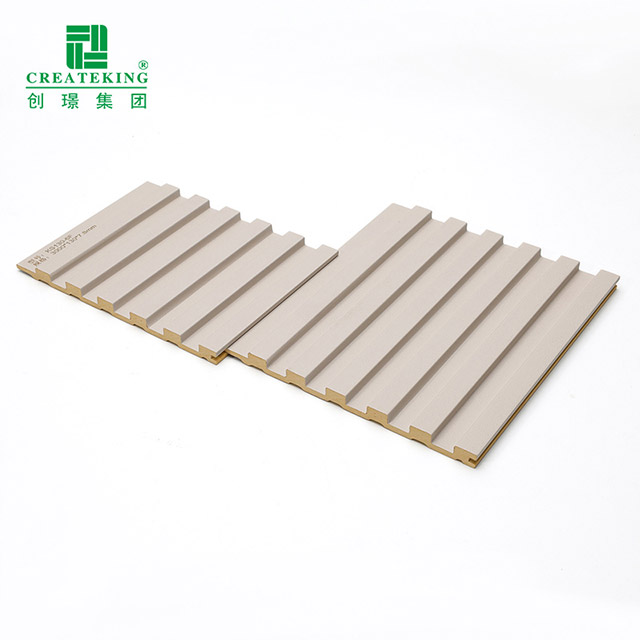 Panneaux muraux cannelés solides en PVC 130*7.8mm