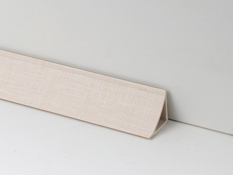 Bandes de bord d'angle int&eacute;rieur en PVC 20*20 mm