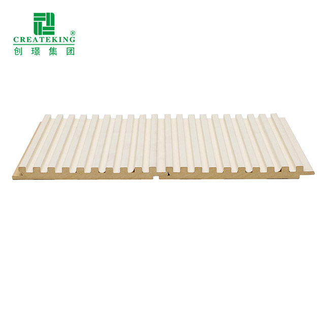 Grille solide cannelée en PVC 108*9.2mm