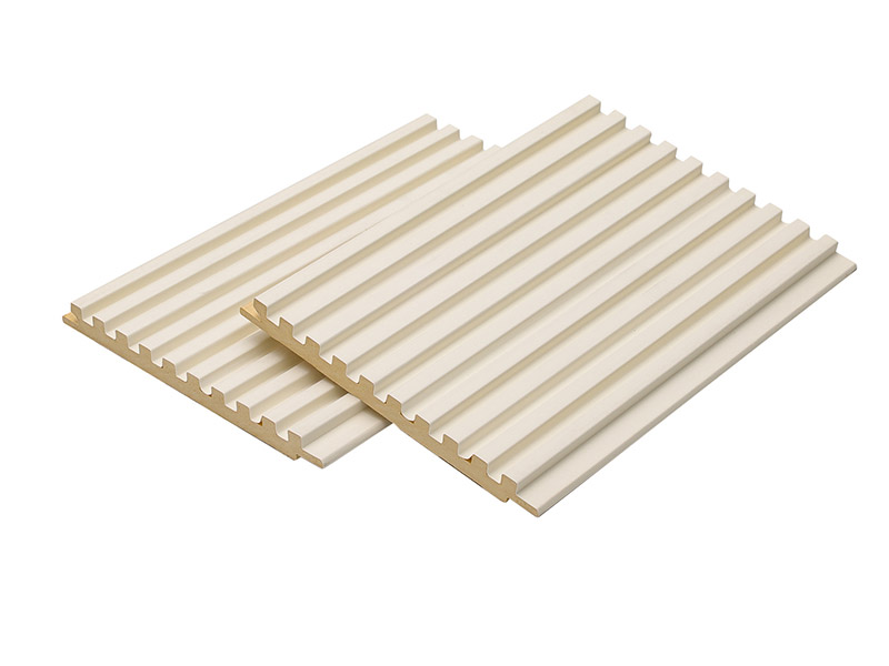 Grille solide cannel&eacute;e en PVC 108*9.2mm