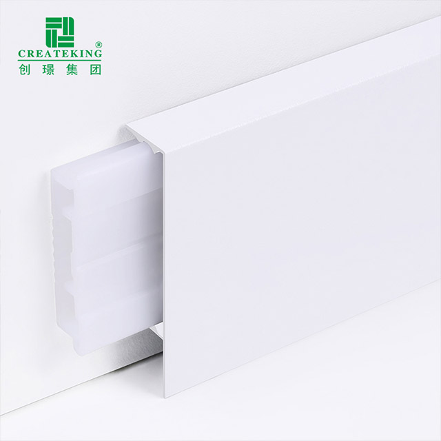 Plinthe en alliage d'aluminium 50*11,5 mm