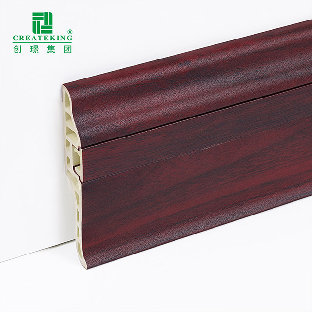 Plinthe en langue d'agneau en PVC 68*17 mm