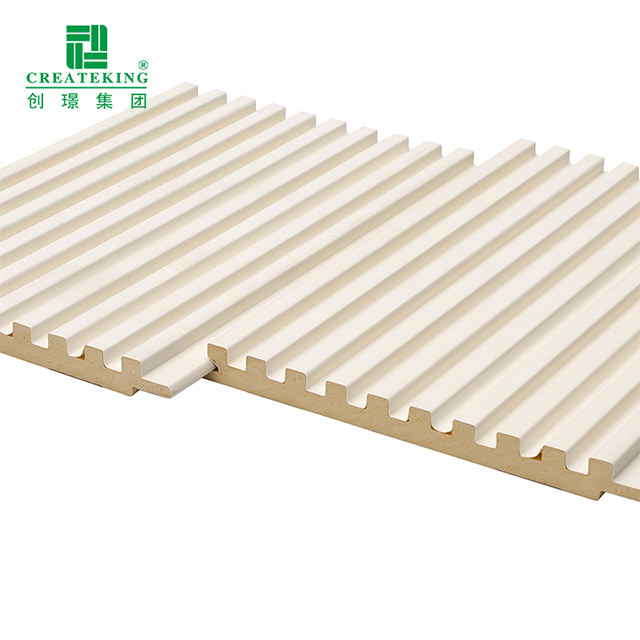 Grille solide cannelée en PVC 108*9.2mm